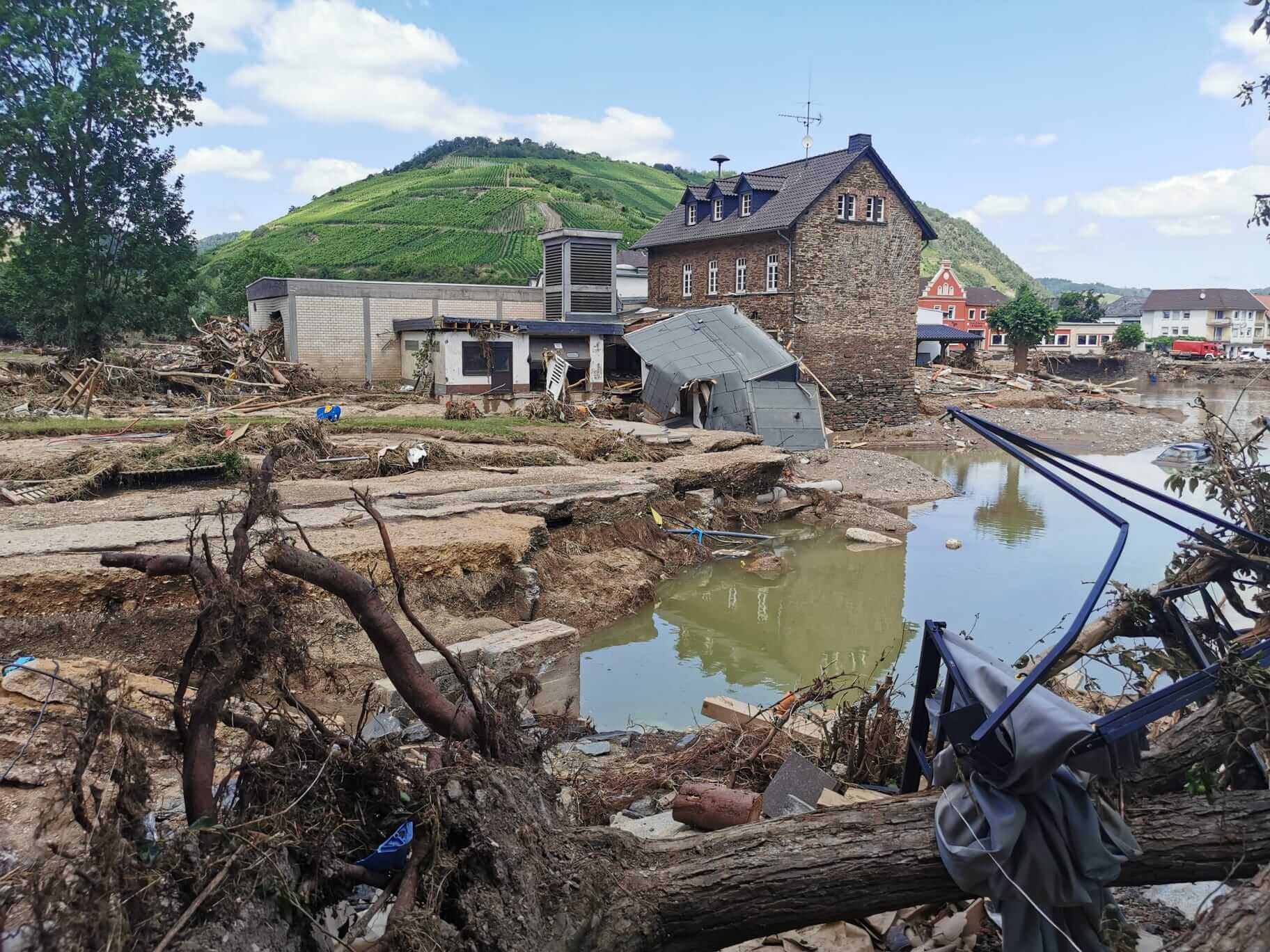 Flutkatastrophe in Deutschland, Benelux und Österreich: So kannst Du helfen